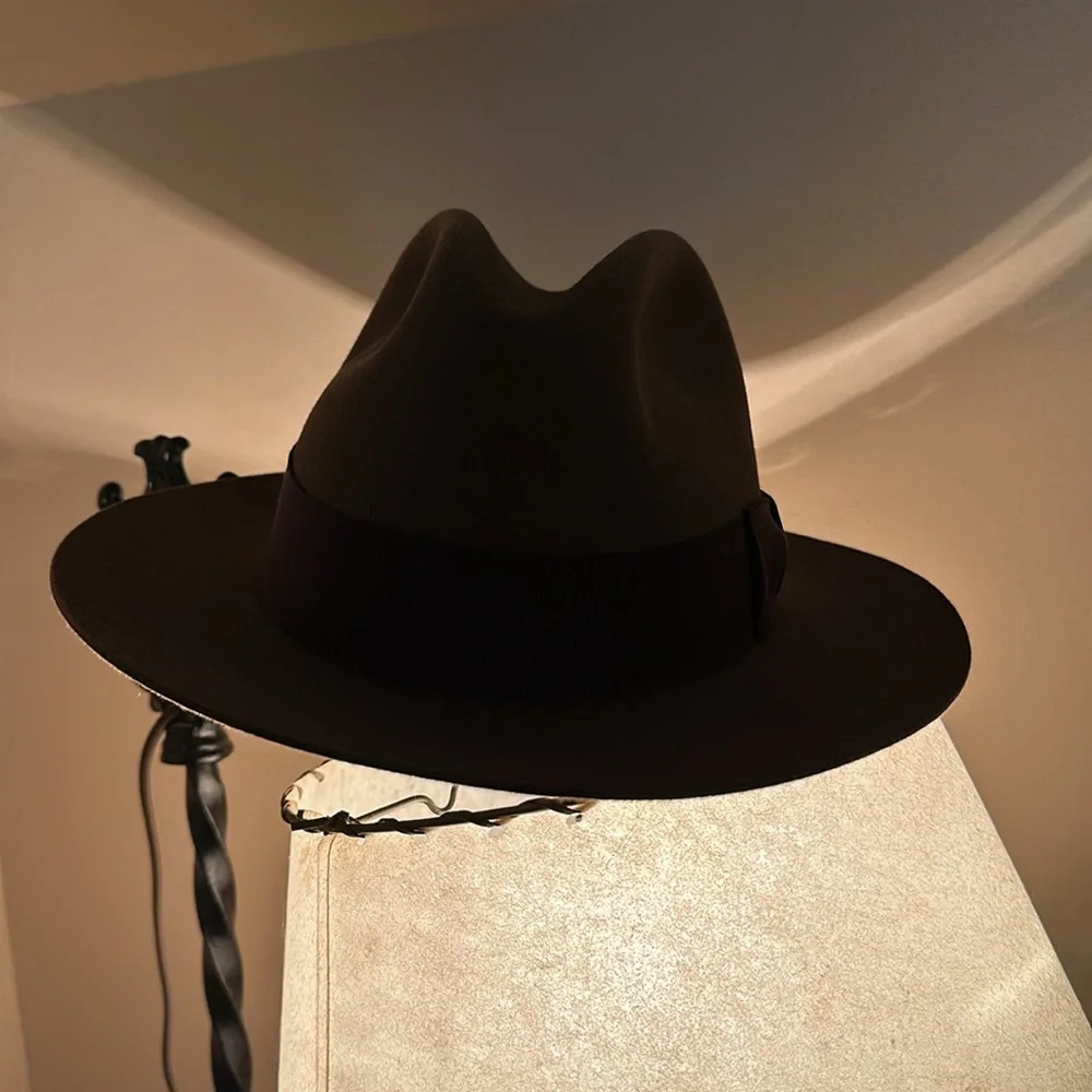 Hat - Picture 6 of 9